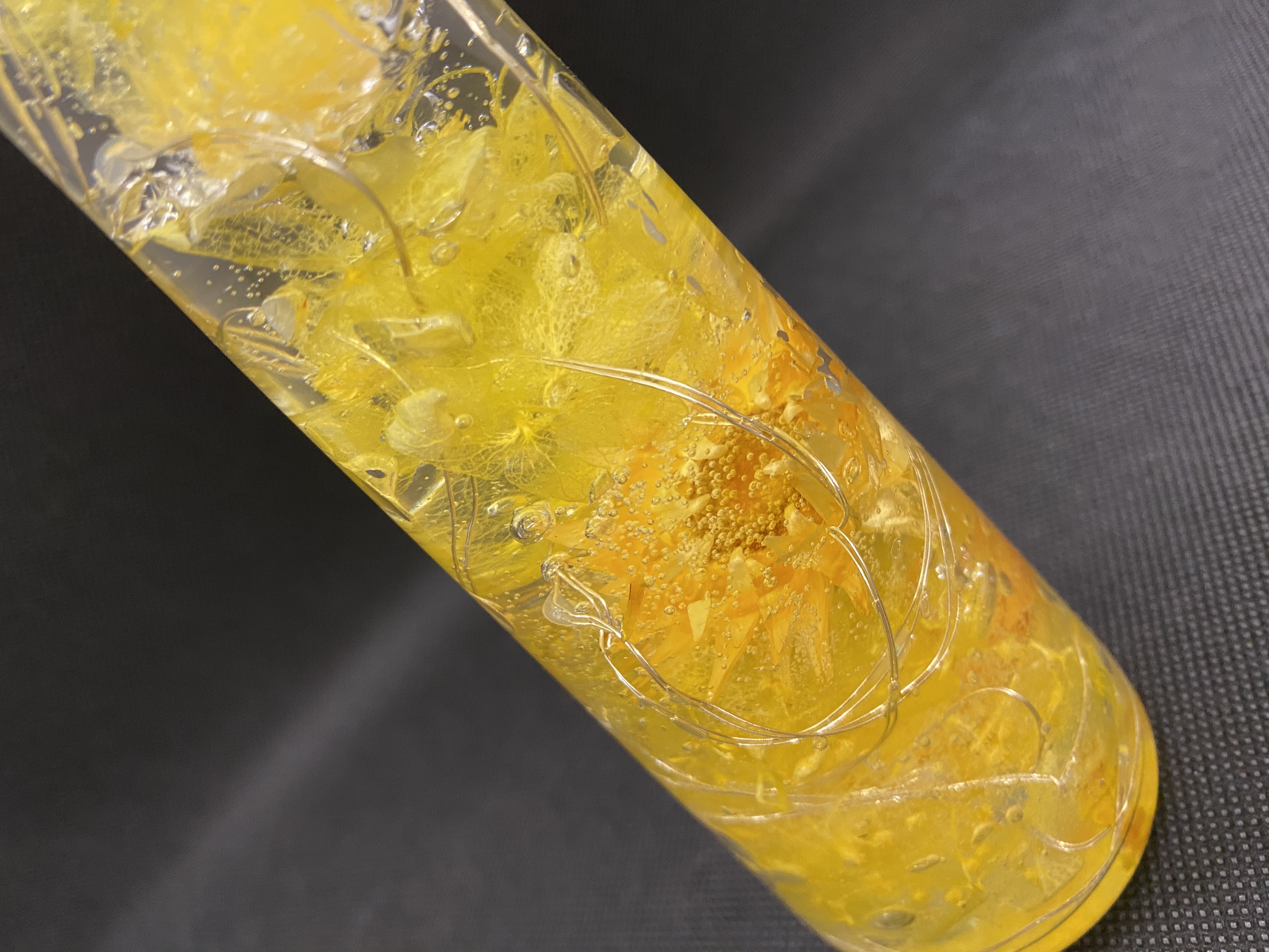 ハーバリウムジュエルライト 150ml 三角瓶 （黄色）