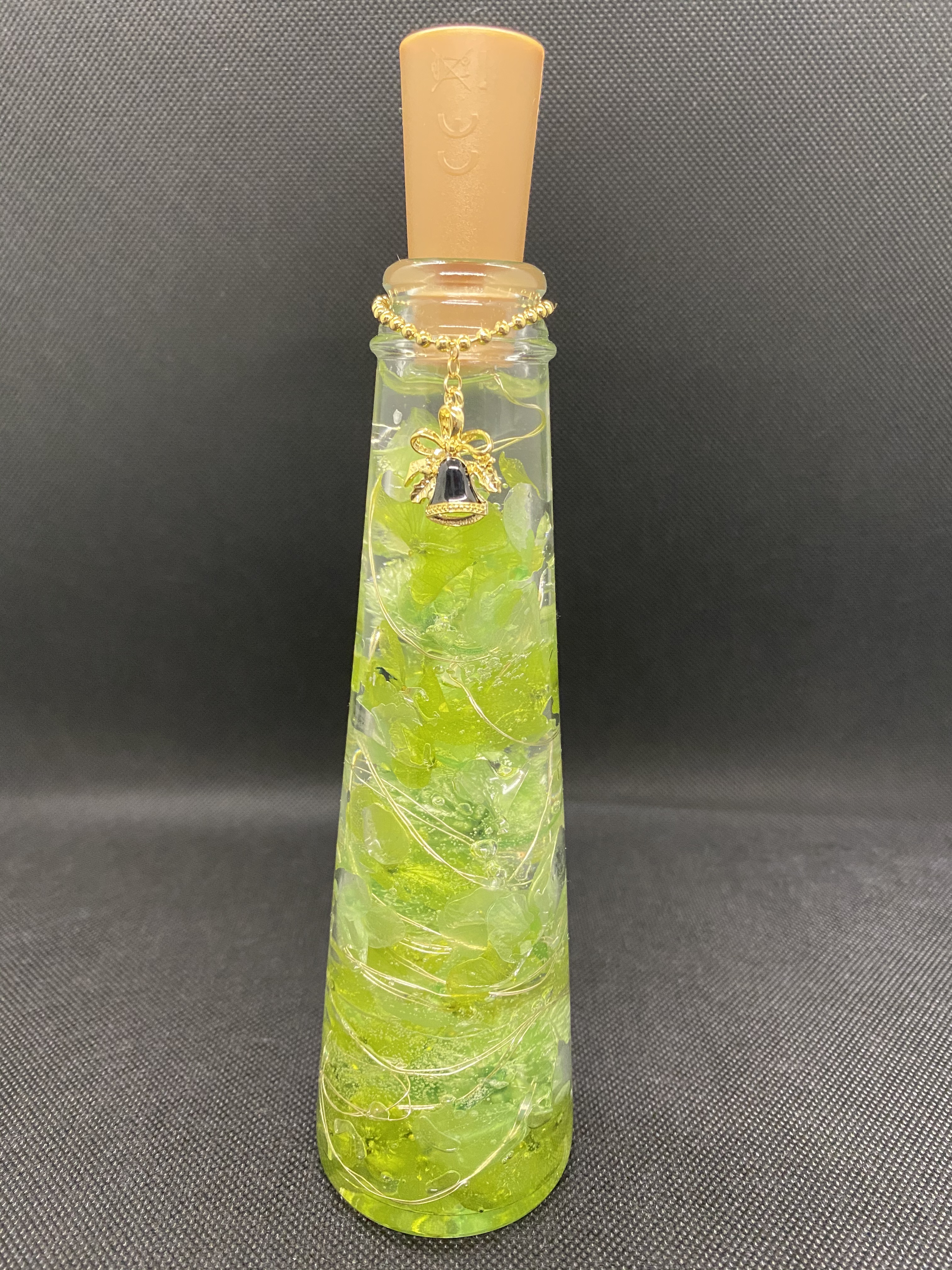 ハーバリウムジュエルライト 150ml 三角瓶 （緑）
